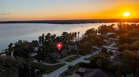 1241 W Lakeshore Drive Clermont FL 34711