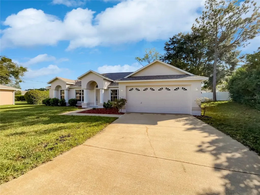 9 Waldorf Place Palm Coast FL 32164