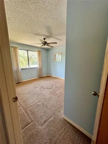 1048 Ricardo Place NE St Petersburg FL 33702