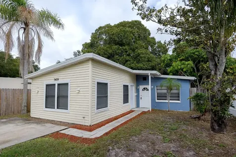 7429 35th Avenue N St Petersburg FL 33710