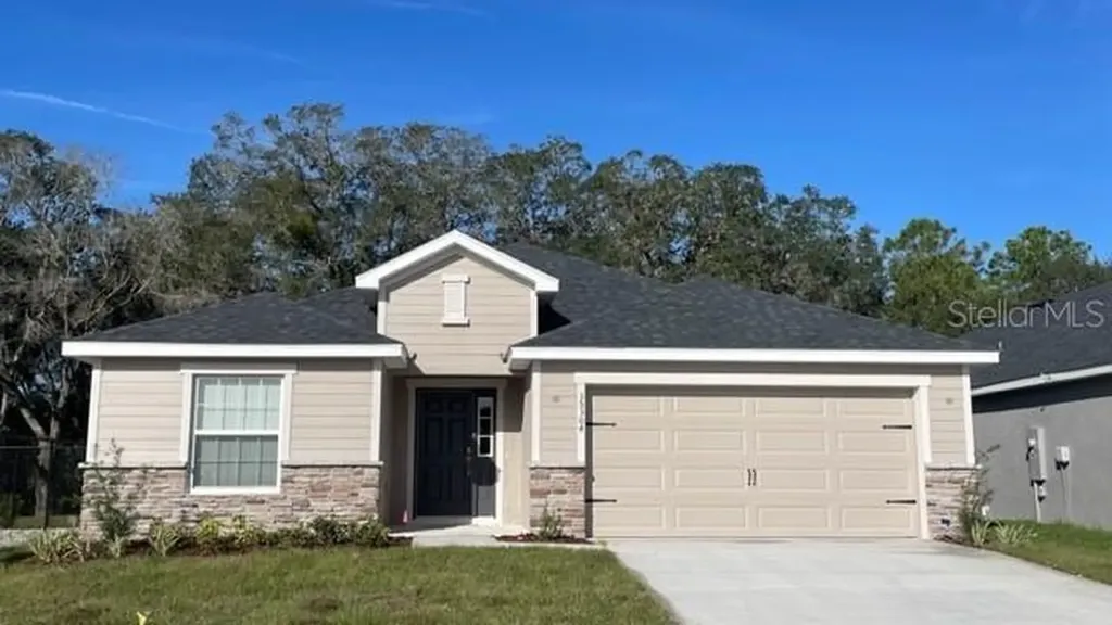 35304 Crescent Creek Drive Zephyrhills FL 33541