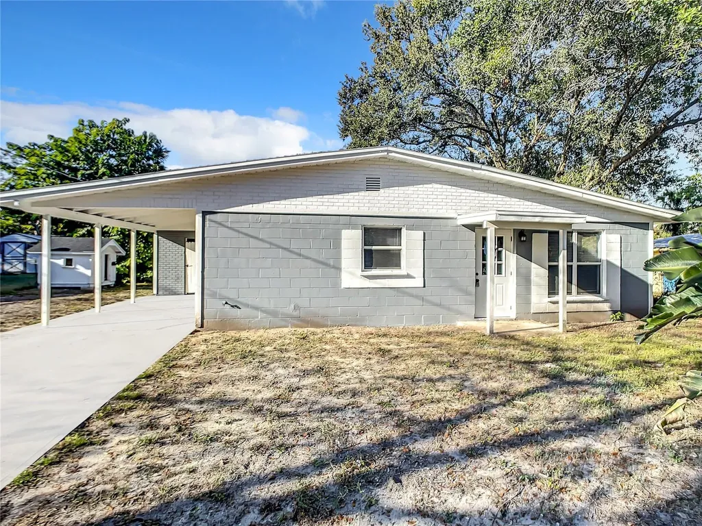 1212 Leon Lane Daytona Beach FL 32117