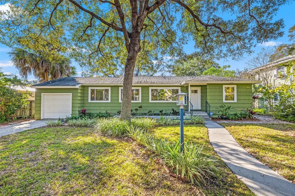 630 27th Avenue N St Petersburg FL 33704