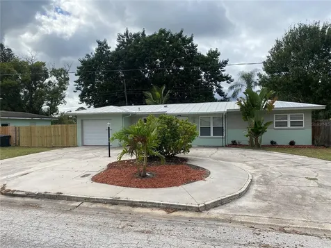 7430 17th Way N St Petersburg FL 33702