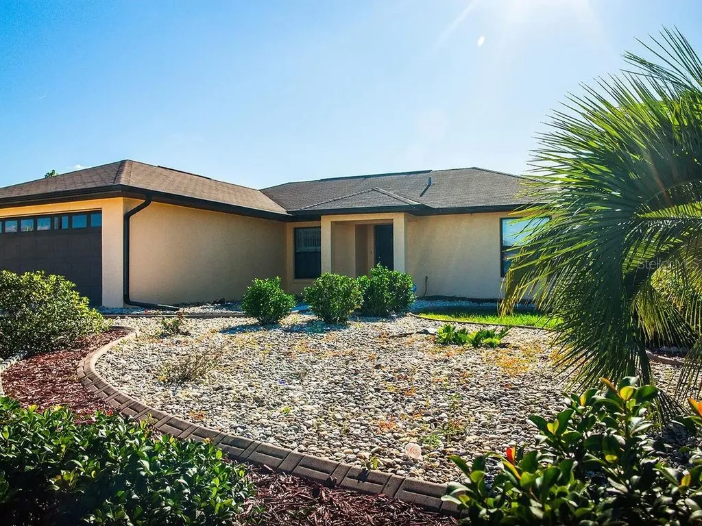 104 Juniper Loop Ocala FL 34480