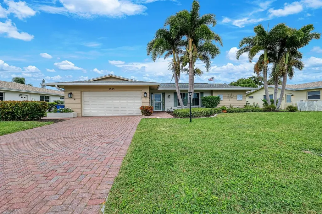 1515 Tredegar Drive Fort Myers FL 33919