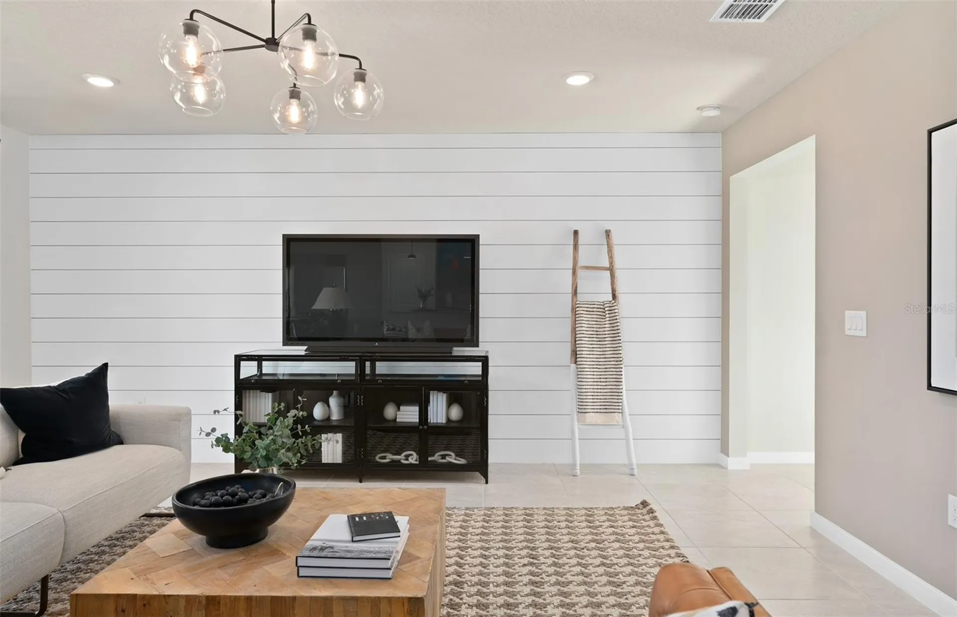 2118 Charming Avenue Davenport FL 33897