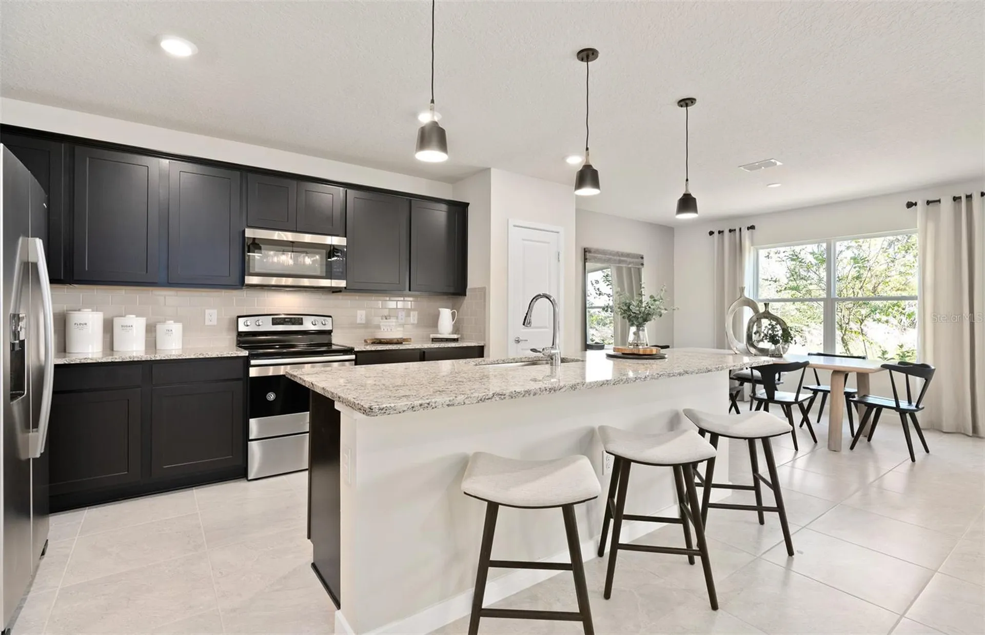 2118 Charming Avenue Davenport FL 33897