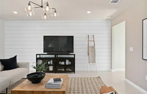 2118 Charming Avenue Davenport FL 33897