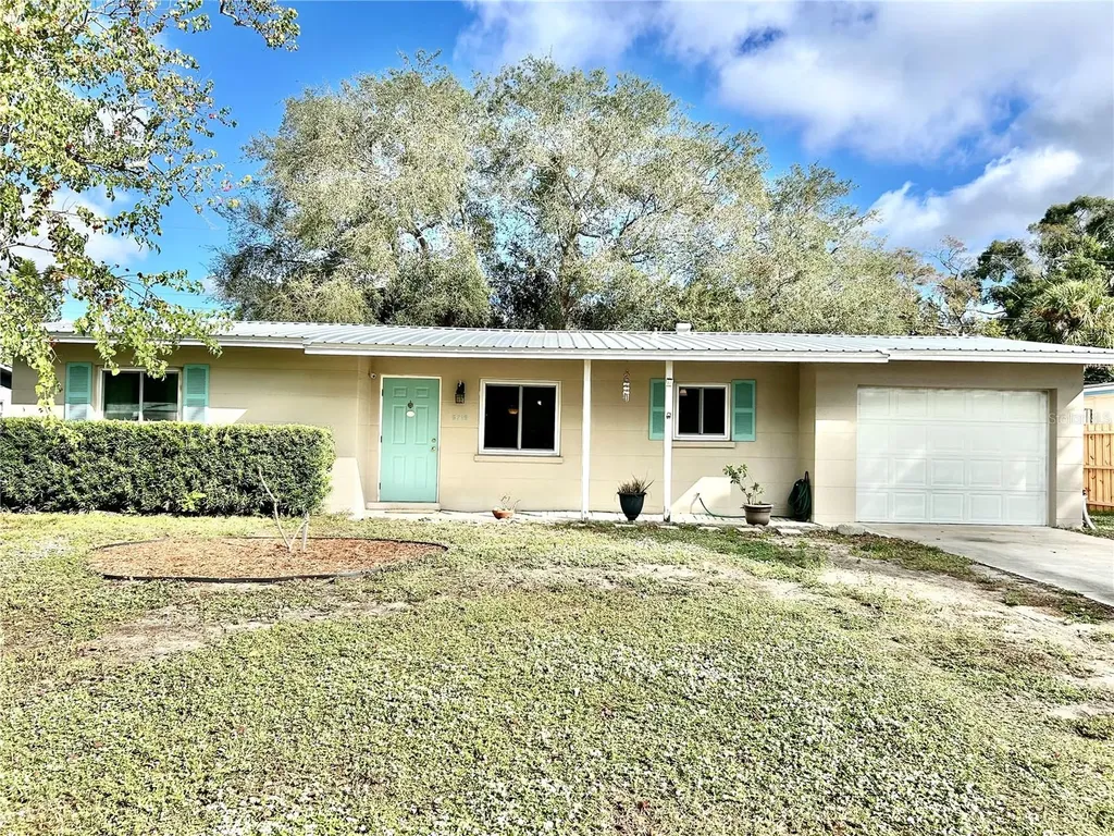 5719 21st Street W Bradenton FL 34207