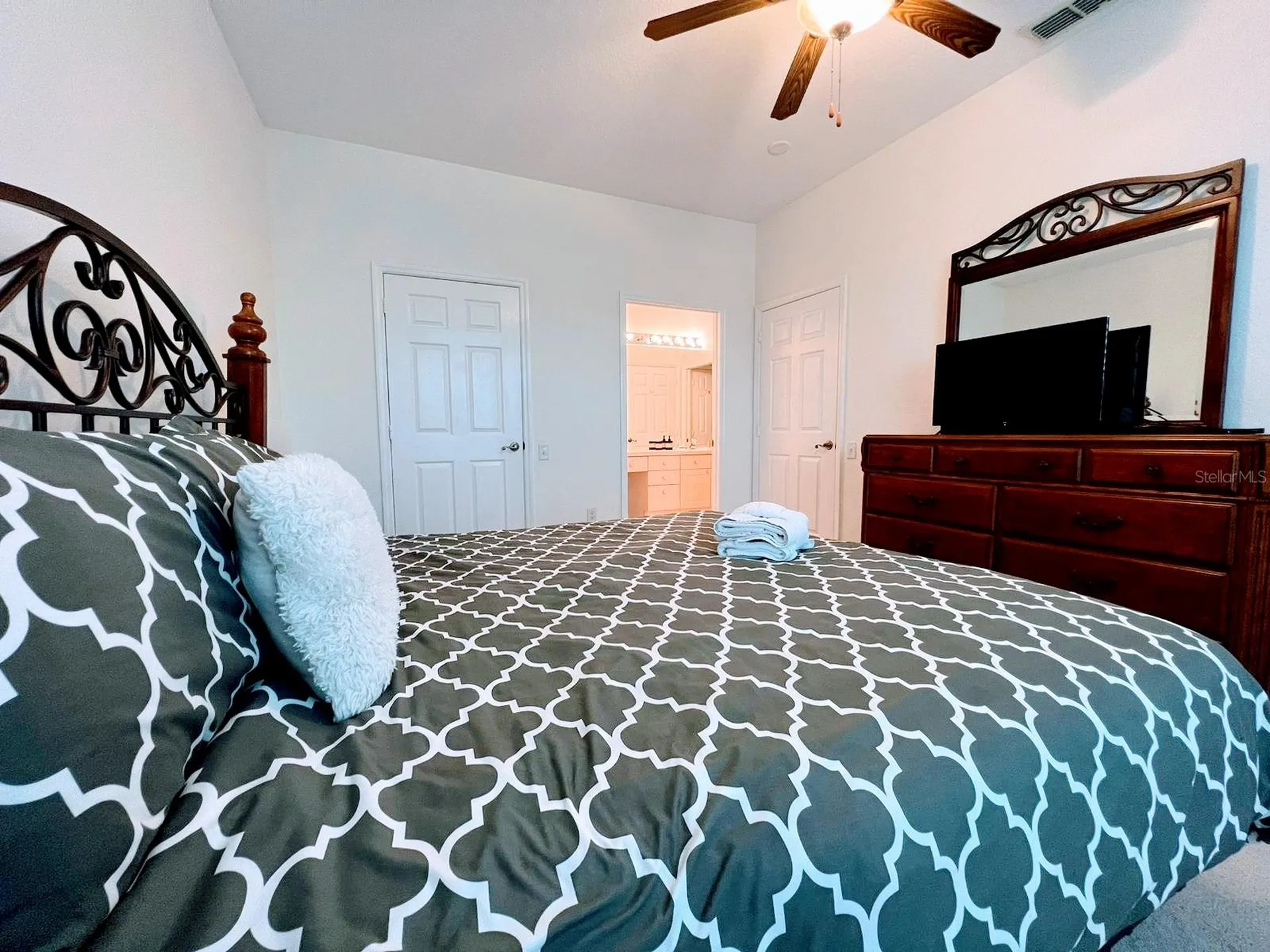 2302 Silver Palm Drive Kissimmee FL 34747
