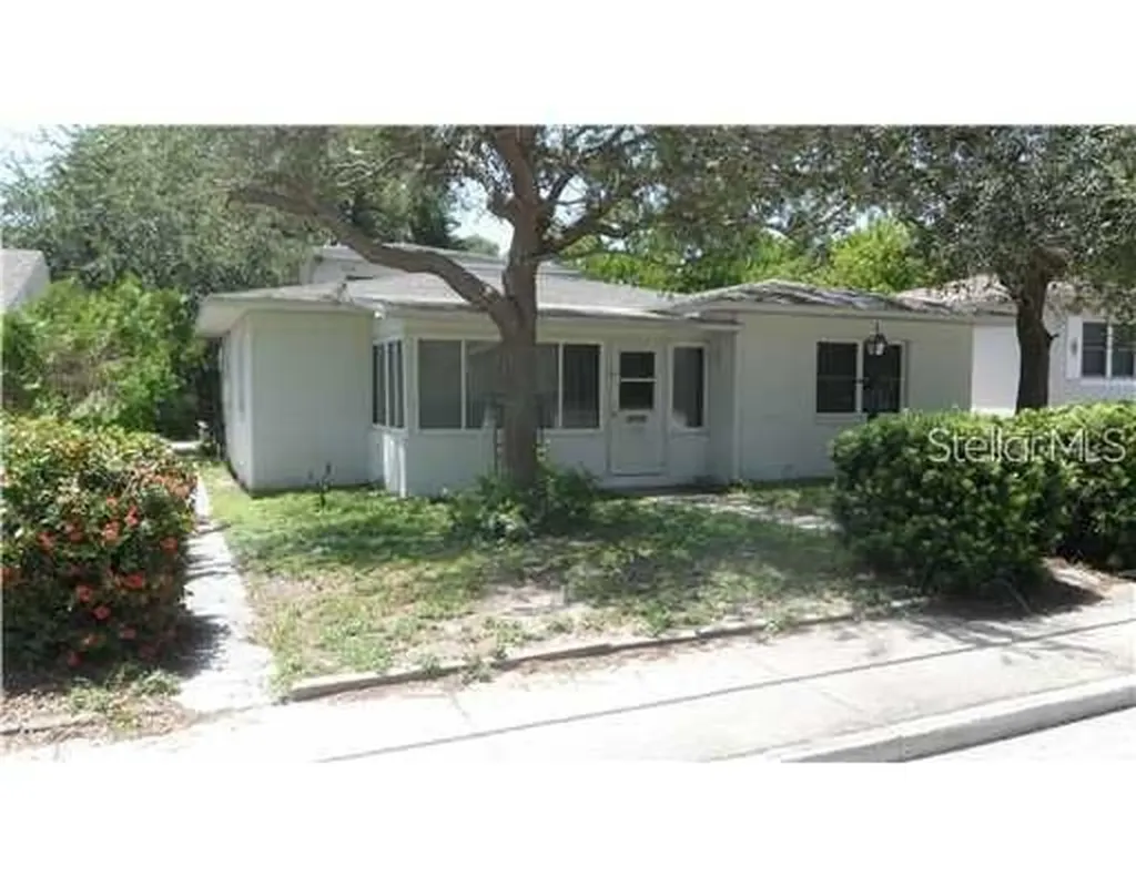742 22nd Avenue N St Petersburg FL 33704