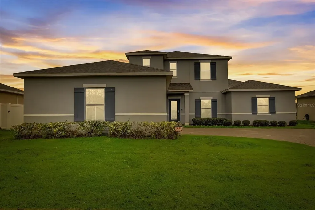 307 Blue Lake Circle Kissimmee FL 34758