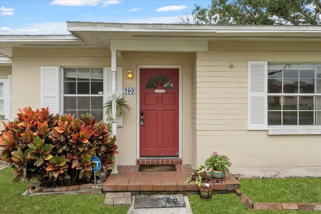 209 Carolyn Drive Lakeland FL 33803