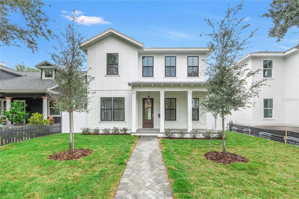 1229 21st Avenue N St Petersburg FL 33704