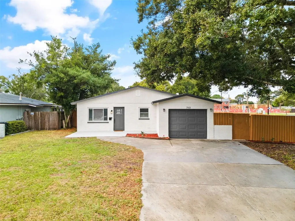 7101 37th Avenue N St Petersburg FL 33710
