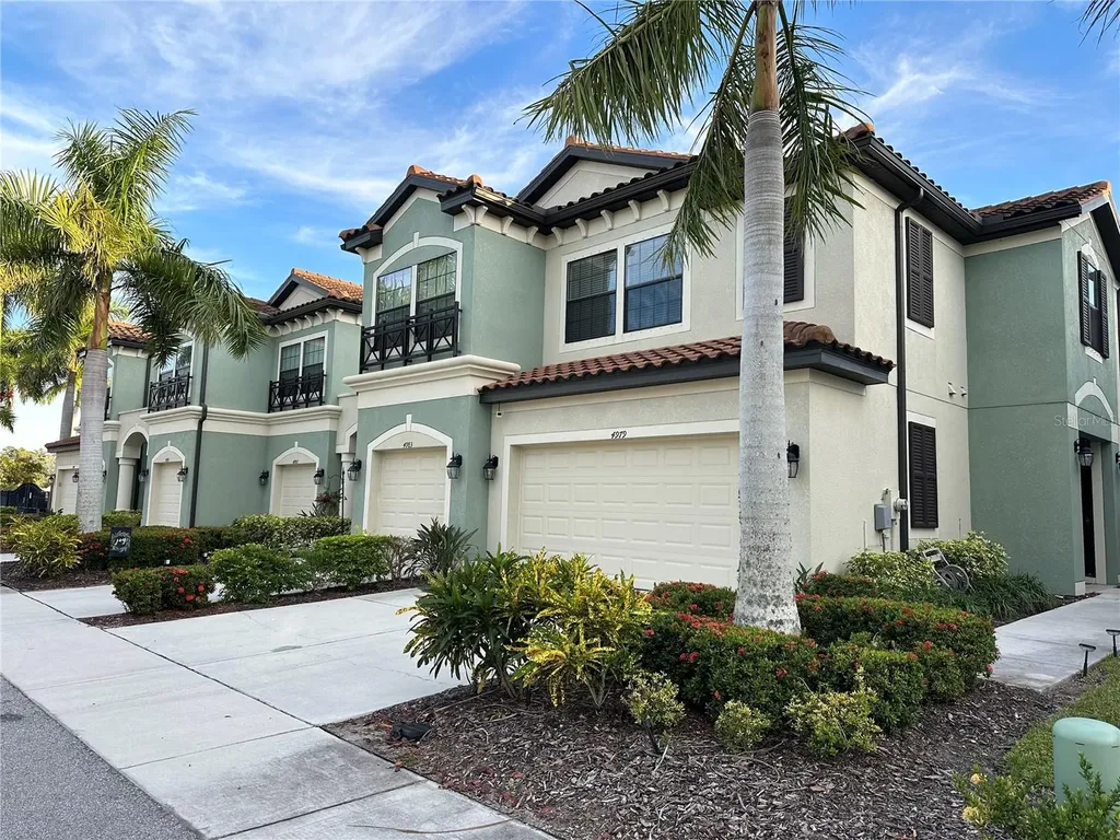 4979 Oarsman Court Sarasota FL 34243
