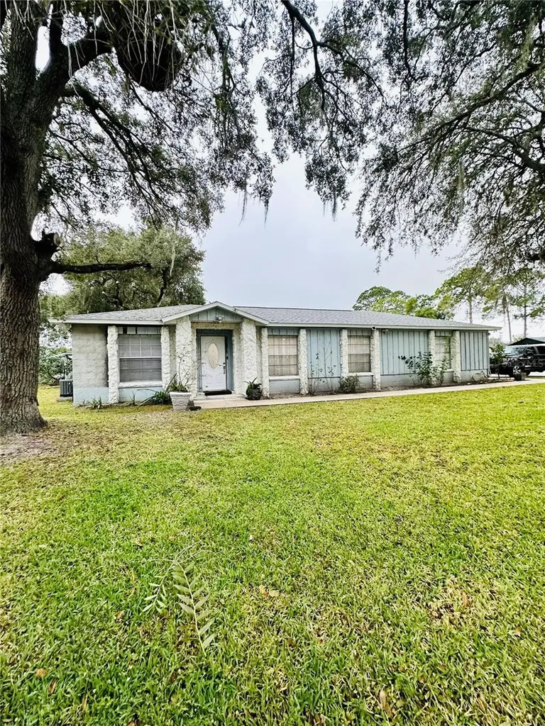 2430 Town And Country Drive Kissimmee FL 34744