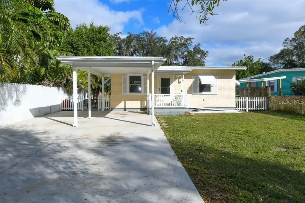 2245 Novus Street Sarasota FL 34237