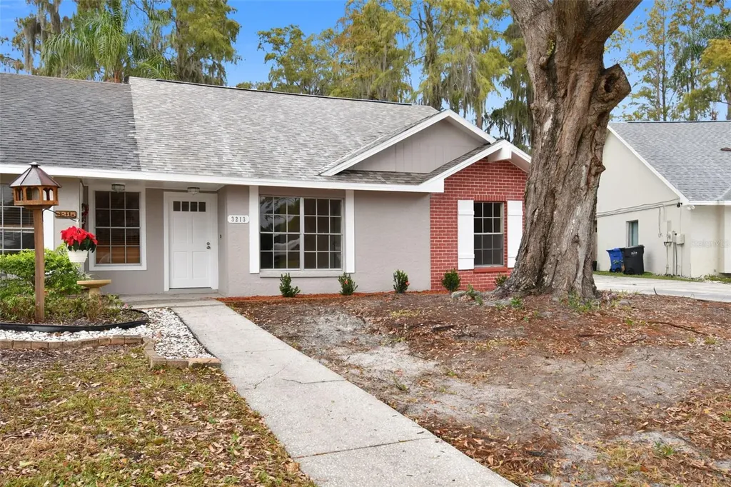 3213 Laurel Dale Drive Tampa FL 33618