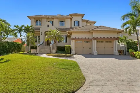8050 12th Avenue S St Petersburg FL 33707
