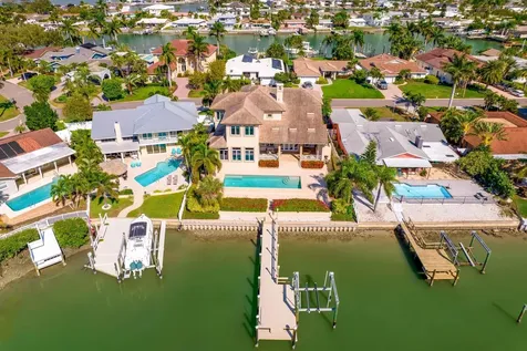8050 12th Avenue S St Petersburg FL 33707