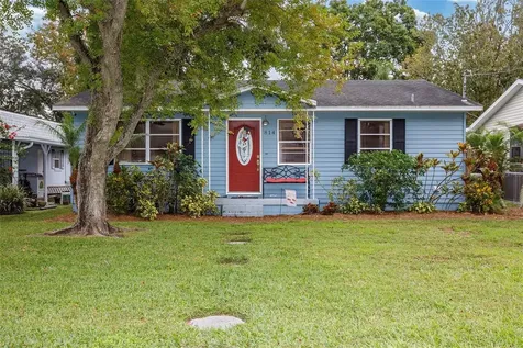 814 N New Hampshire Avenue Tavares FL 32778