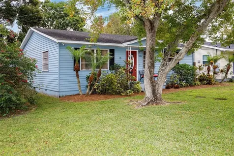 814 N New Hampshire Avenue Tavares FL 32778