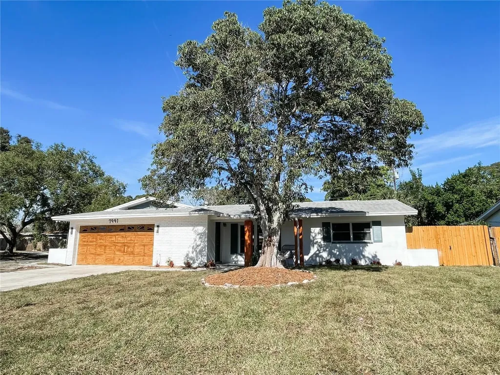 1997 68th Avenue S St Petersburg FL 33712