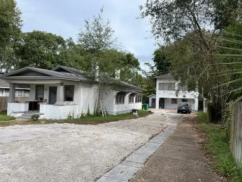 135 S Stone Street Deland FL 32720