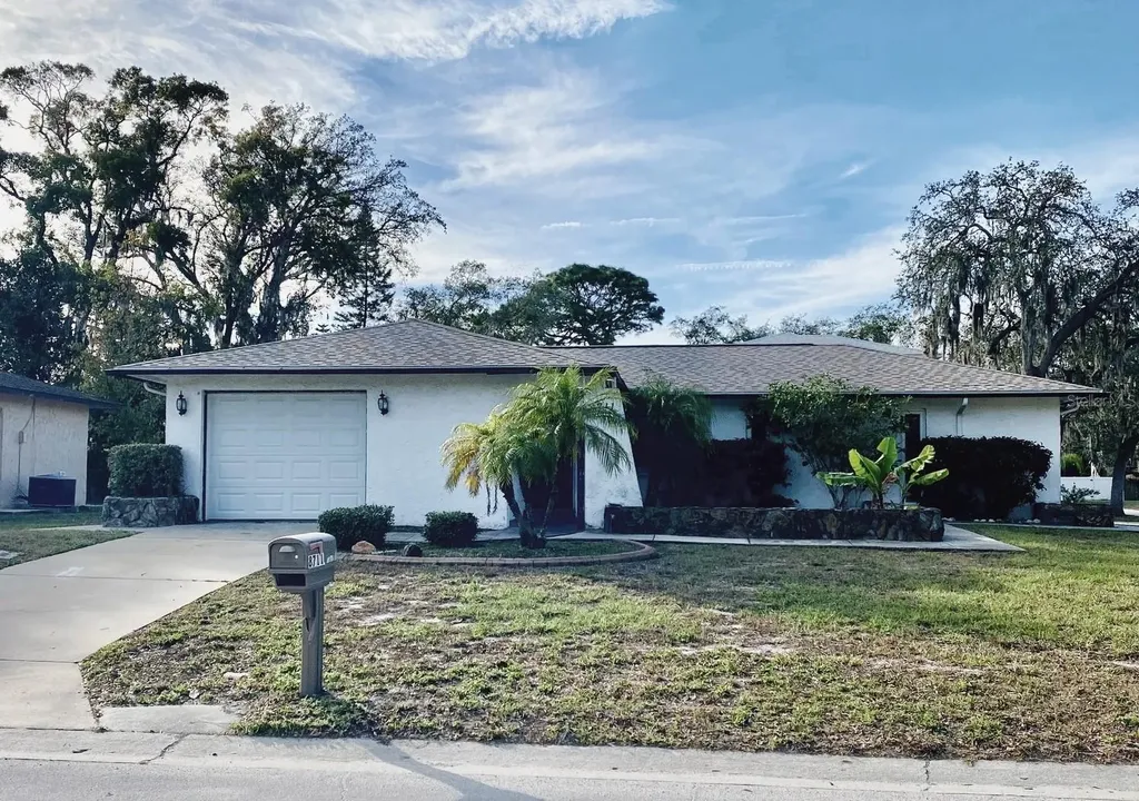 8711 Forest Lake Drive Port Richey FL 34668