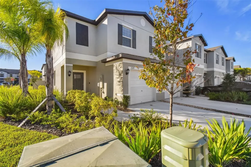 2129 Azure View Way Lutz FL 33558