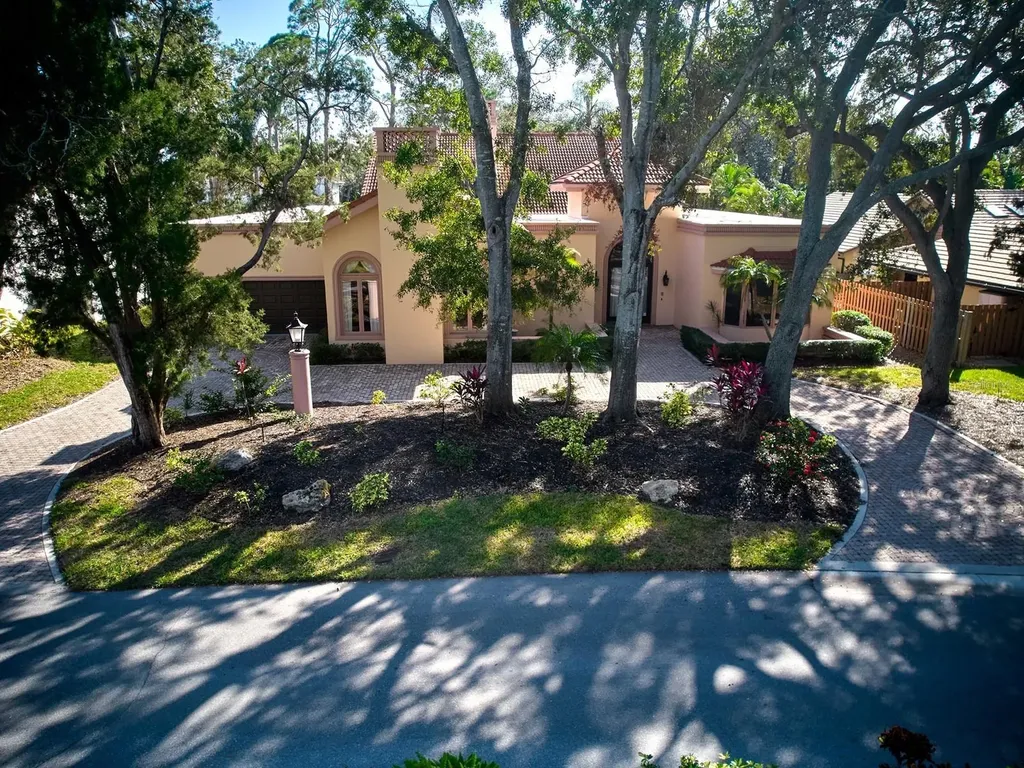 1598 Peregrine Point Drive Sarasota FL 34231