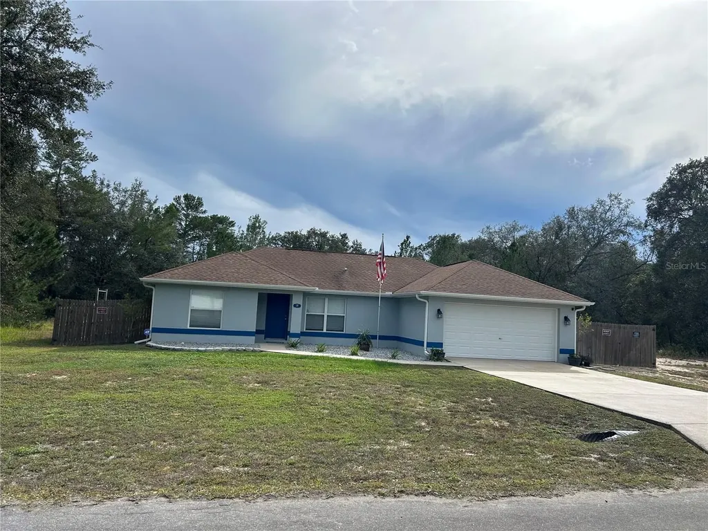 18 Fisher Terrace Ocklawaha FL 32179