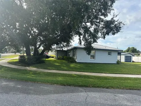 2072 Alameda Drive Deltona FL 32738