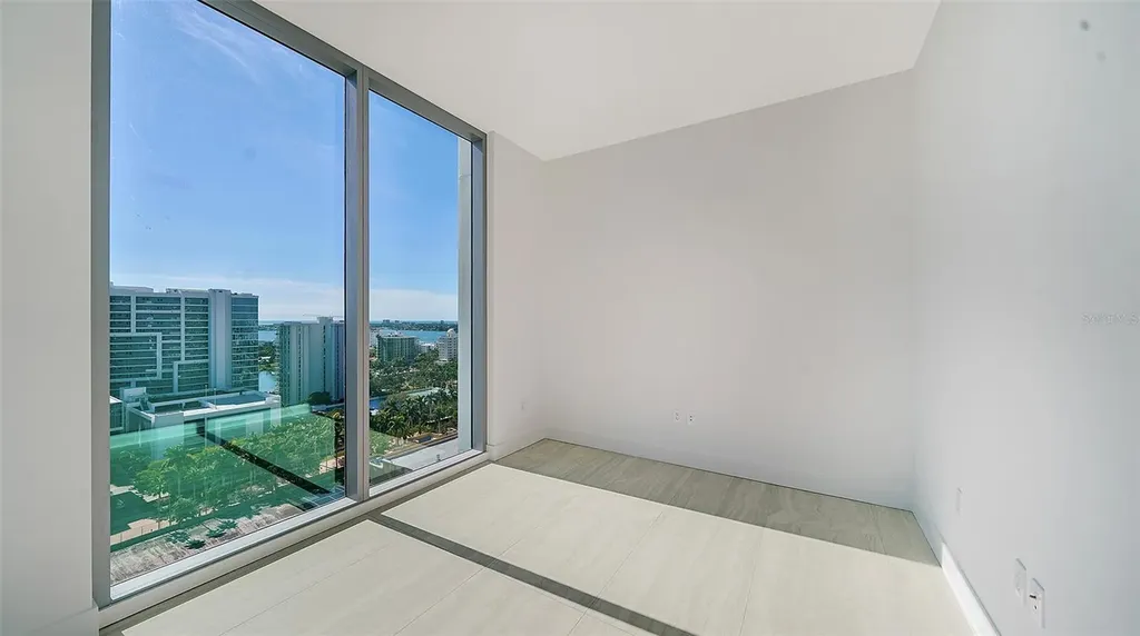 301 Quay Commons Sarasota FL 34236