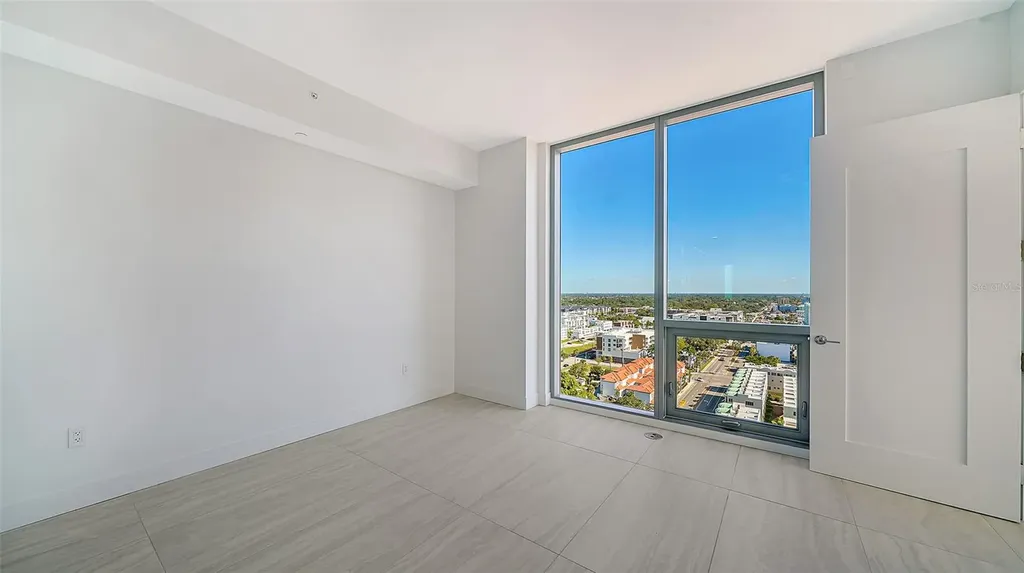 301 Quay Commons Sarasota FL 34236