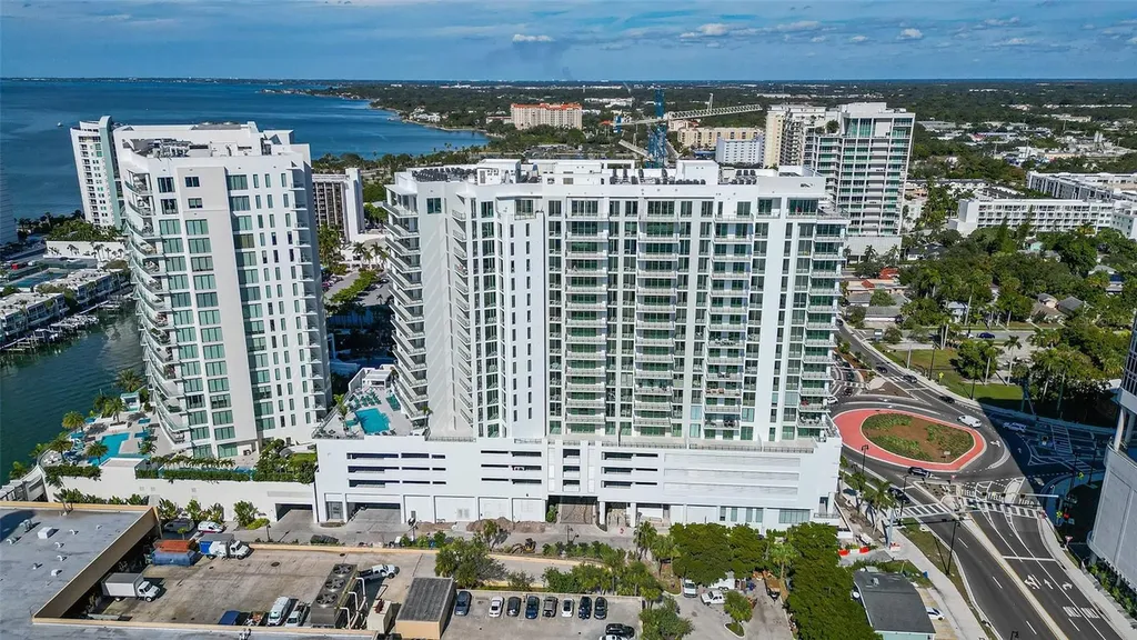 301 Quay Commons Sarasota FL 34236