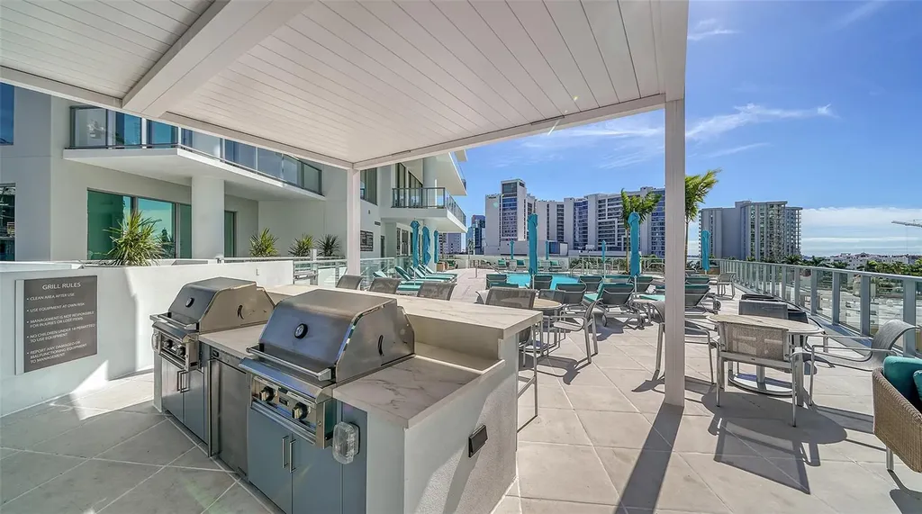 301 Quay Commons Sarasota FL 34236