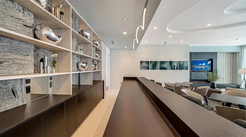 301 Quay Commons Sarasota FL 34236