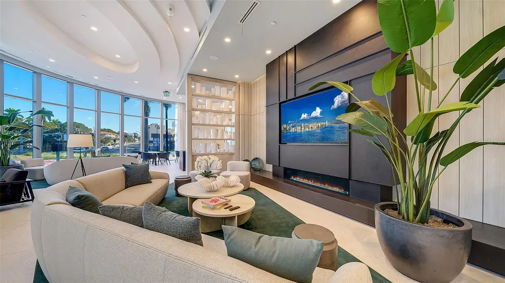 301 Quay Commons Sarasota FL 34236