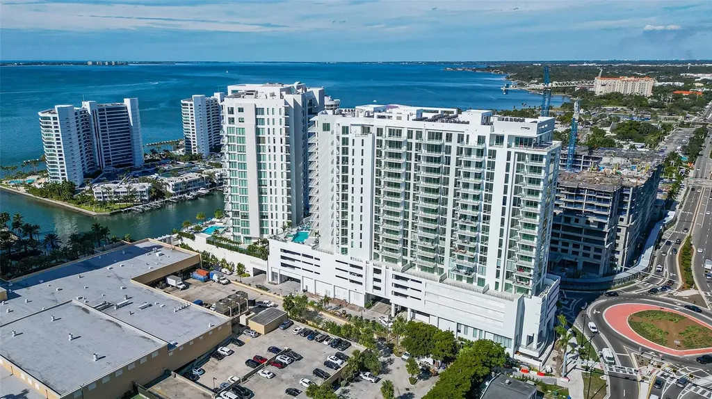301 Quay Commons Sarasota FL 34236
