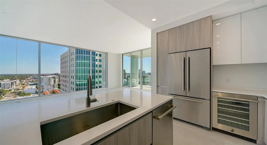 301 Quay Commons Sarasota FL 34236