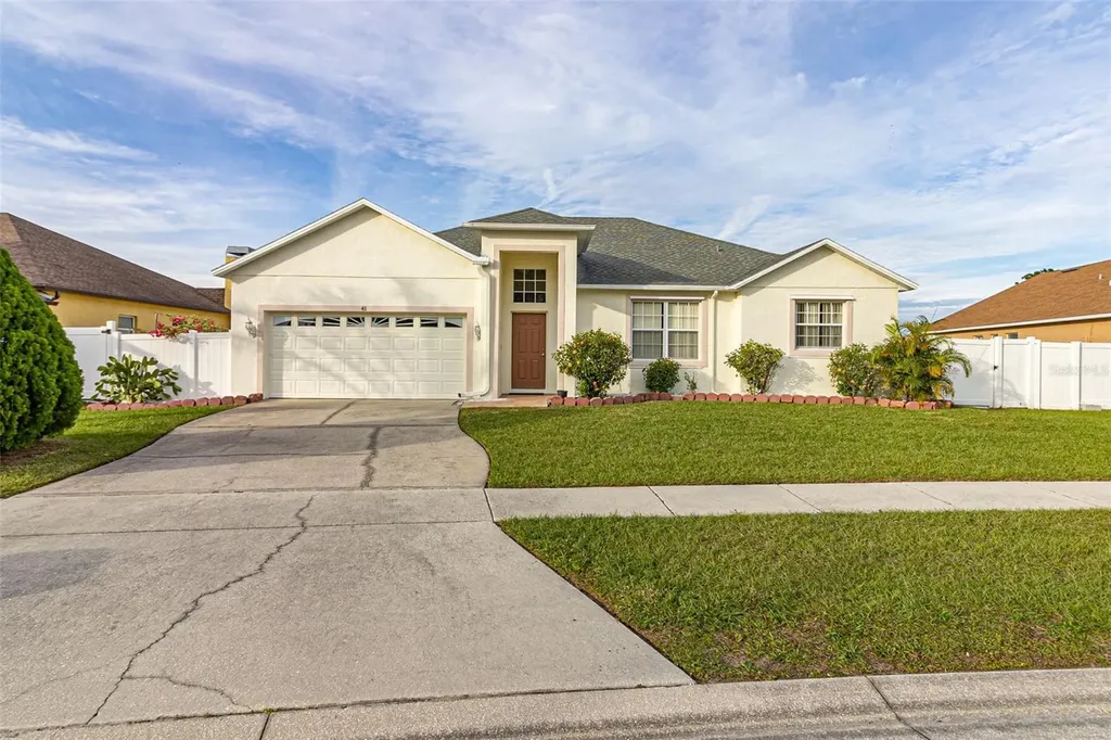 411 Tamarind Parke Lane Kissimmee FL 34758