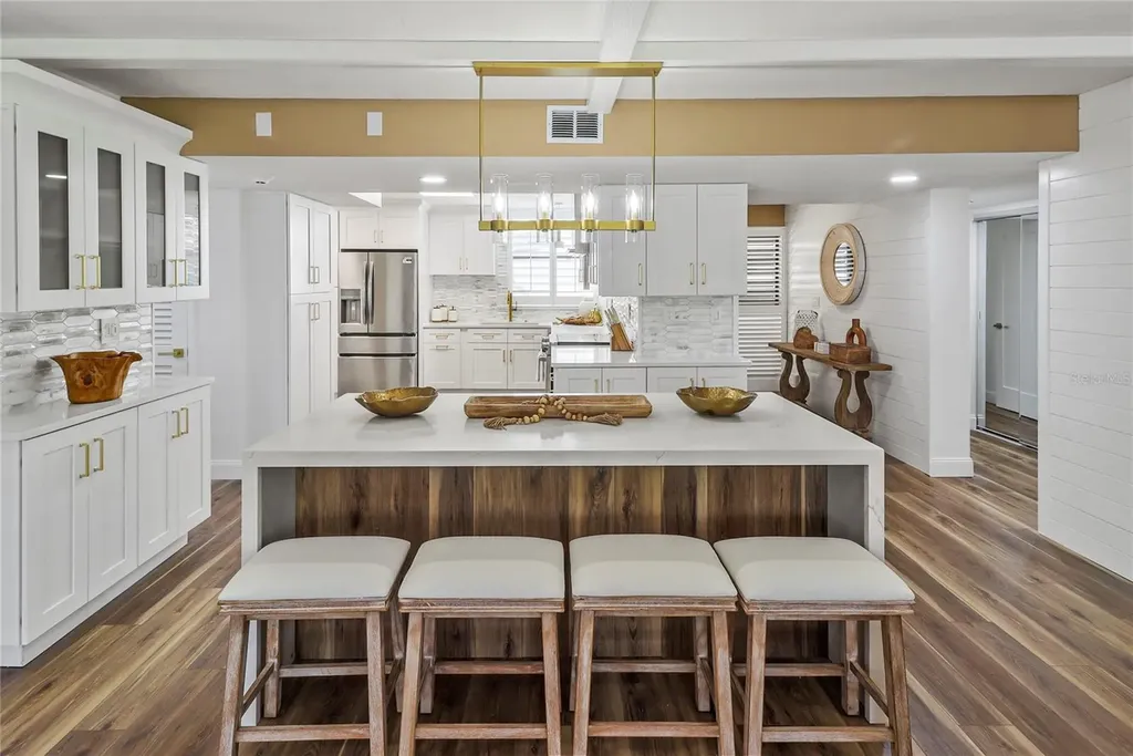 716 Bayport Way Longboat Key FL 34228