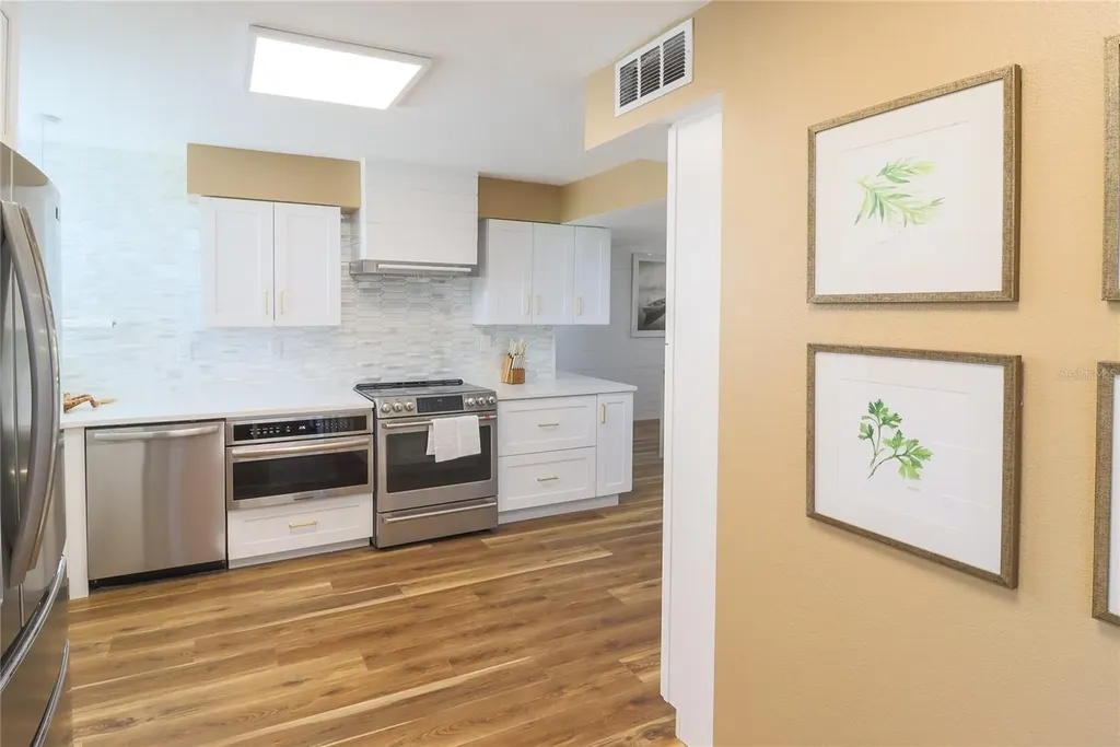 716 Bayport Way Longboat Key FL 34228