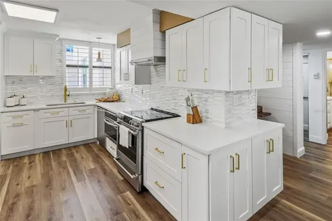 716 Bayport Way Longboat Key FL 34228