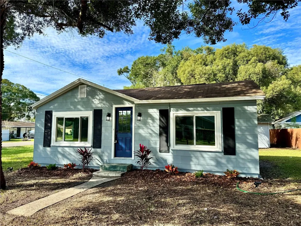 5153 17th Street Zephyrhills FL 33542