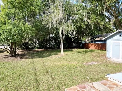 5153 17th Street Zephyrhills FL 33542