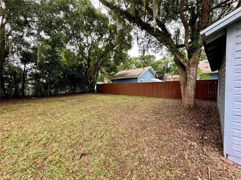 5153 17th Street Zephyrhills FL 33542